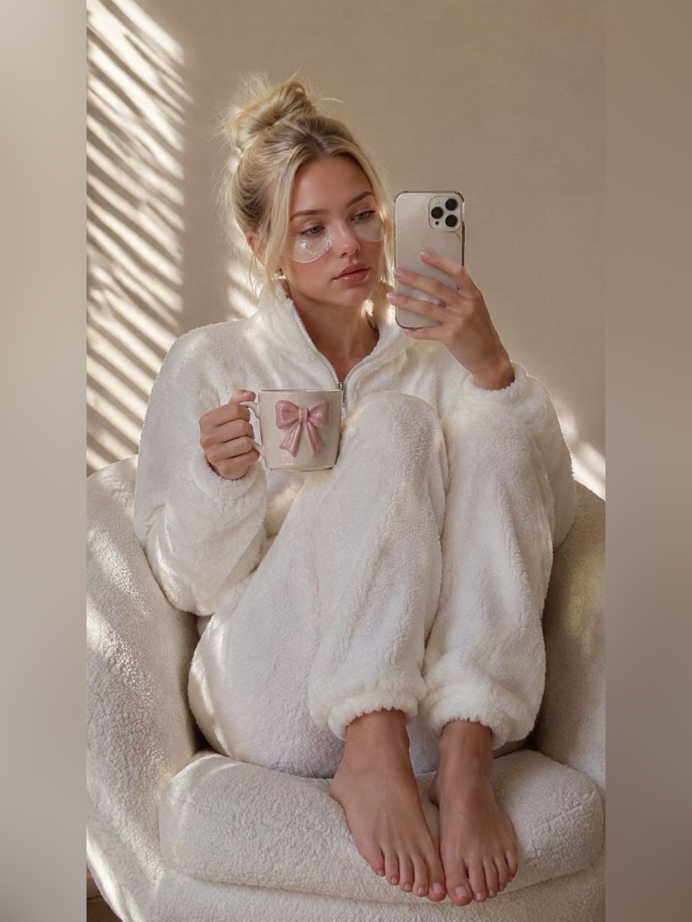 Aeropostale Sherpa fuzzy cream quarter zip sweatshirt